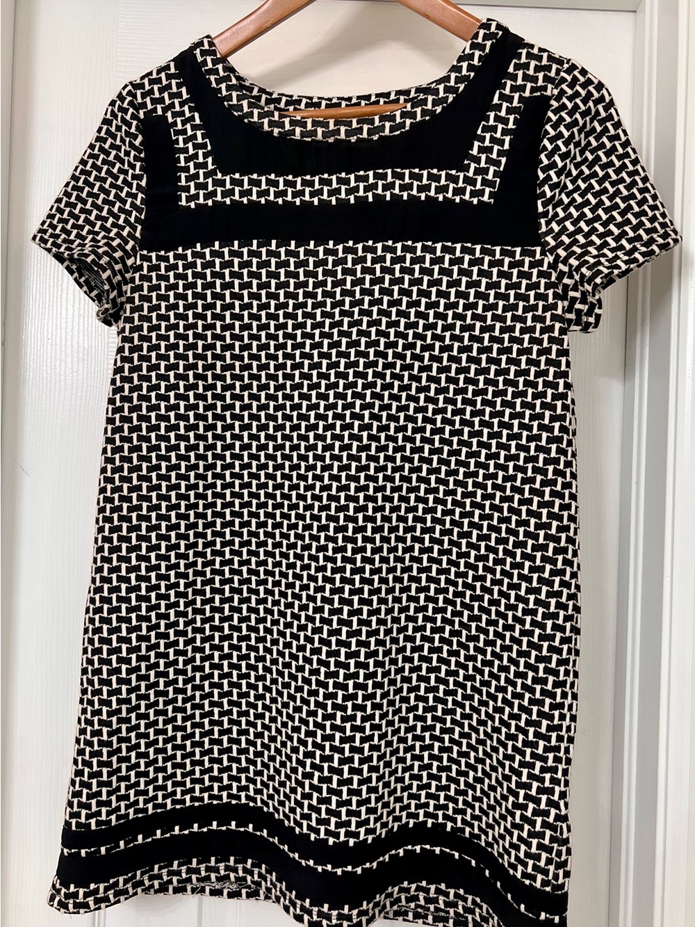 Anthropologie Black &White Patterned Short-Sleeve Tunic